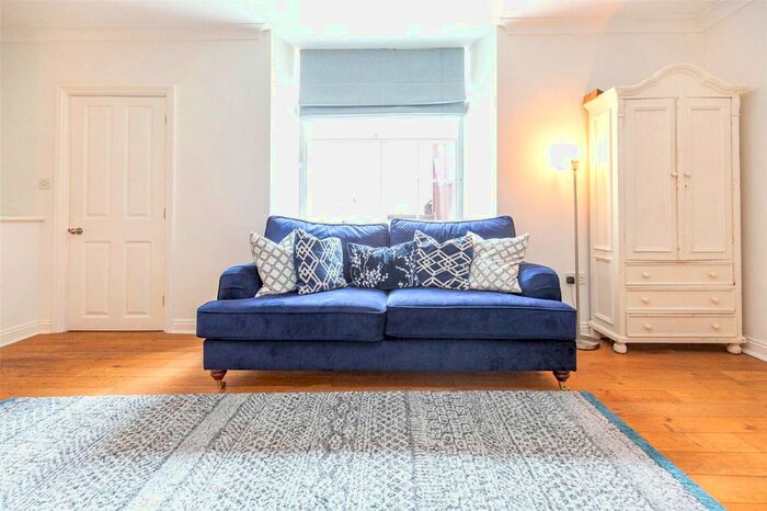 2 Bedroom Flat To Rent In Belgrave House, Pembroke Grove, Clifton, Bristol, BS8