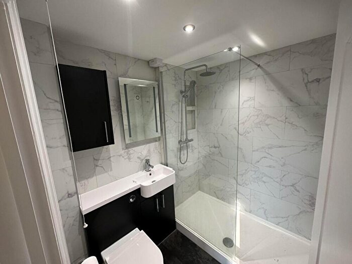 2 Bedroom Apartment To Rent In Gerald Court, Hurst Grove, MK40