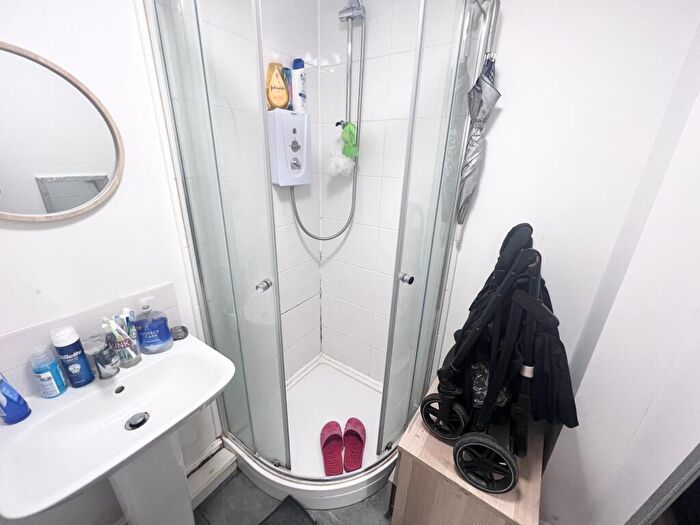 2 Bedroom Apartment To Rent In Kingswood House, Nottingham, NG5