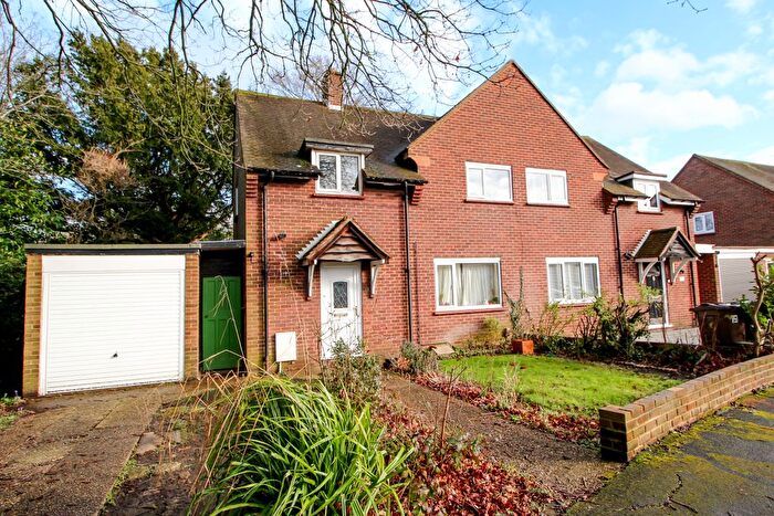 3 Bedroom Semi-Detached House To Rent In Palm Grove, Guildford, GU1