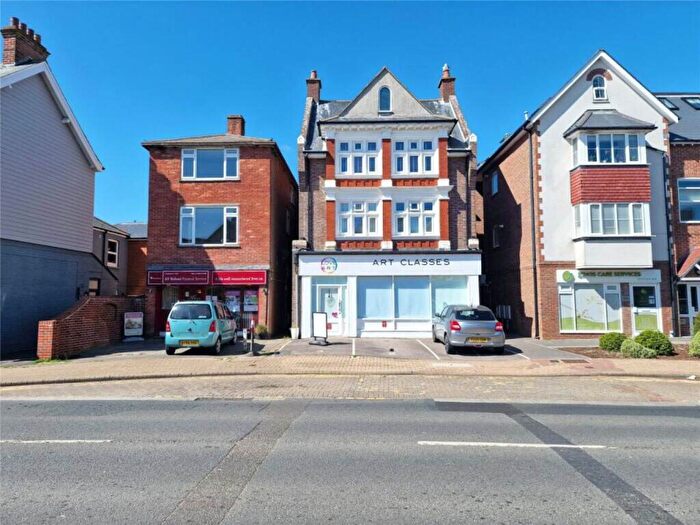 1 Bedroom Apartment To Rent In Lymington Road, Highcliffe, Dorset, BH23