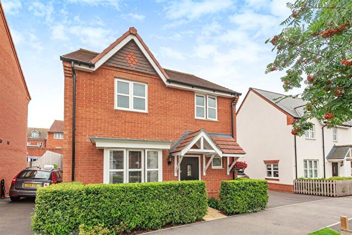 4 Bedroom Detached House For Sale In Princess Way, Amesbury, Salisbury, SP4