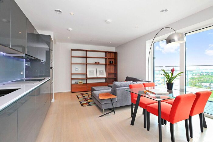 2 Bedroom Flat To Rent In Cassia Point, Glasshouse Gardens, London, E20