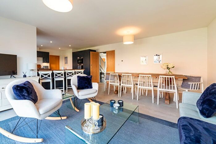 4 Bedroom Detached House For Sale In Goodwin Field, Northill, Biggleswade, SG18