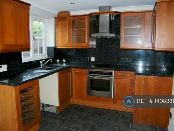 2 Bedroom Terraced House To Rent In Gilbert Road, Chafford Hundred, RM16