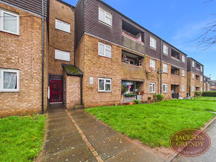 3 Bedroom Flat For Sale In Brunswick Place, Abington, NN1