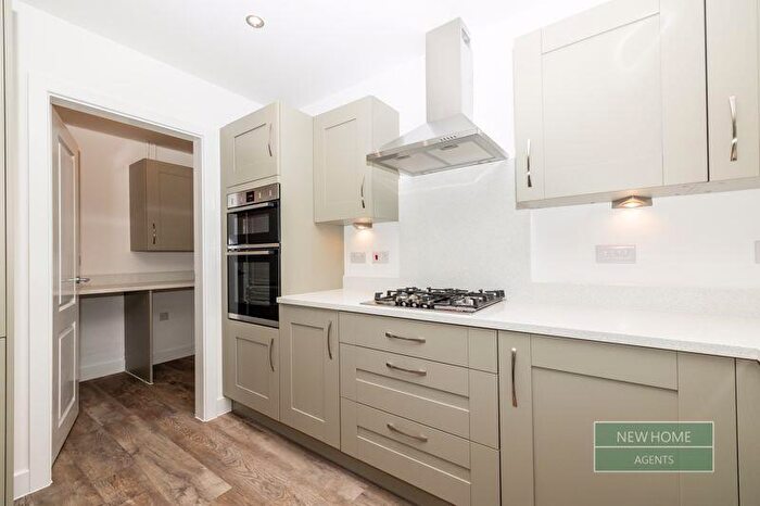 4 Bedroom Detached House For Sale In Teasel Green, Eggborough, Selby, North Yorkshire, DN14