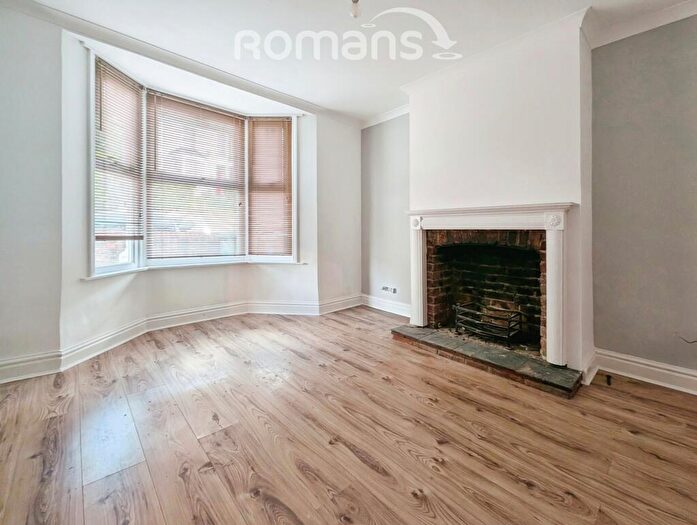 2 Bedroom Terraced House To Rent In Totteridge Road, HP13