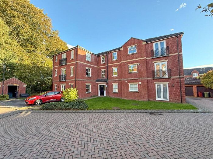 2 Bedroom Apartment For Sale In Lawson Wood Drive, Meanwood, Leeds., LS6