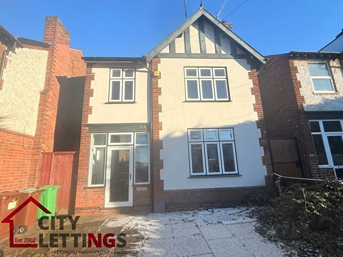 3 Bedroom Detached House To Rent In Hucknall Road, Nottingham, NG5