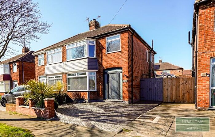 3 Bedroom Semi-Detached House For Sale In Tees Road, Redcar, TS10