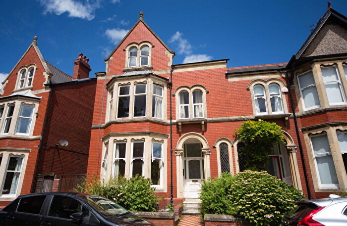 2 Bedroom Flat To Rent In Westville Road, Penylan, Cardiff, CF23