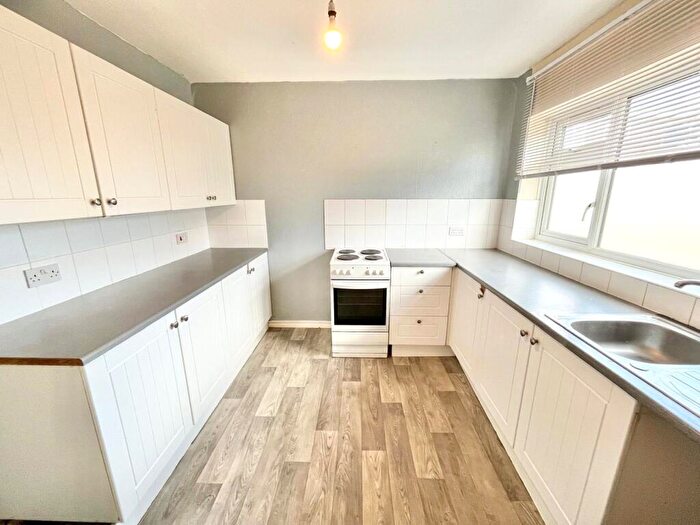 2 Bedroom Apartment To Rent In West Road, Shoeburyness, Southend-on-Sea, Essex, SS3