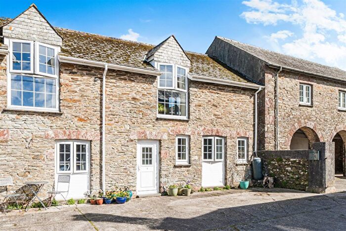 3 Bedroom Barn Conversion For Sale In Courtyard Cottages, Ermington, Ivybridge, PL21