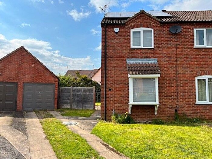 2 Bedroom Property To Rent In Walton Park, Peterborough, PE4