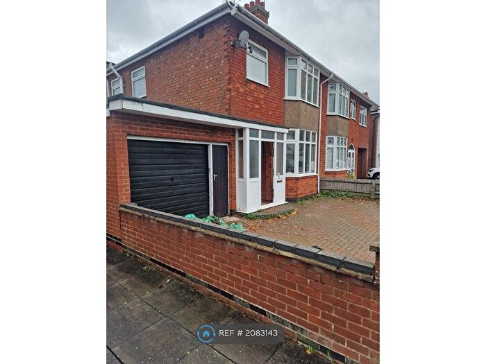 3 Bedroom Semi-Detached House To Rent In Lower Hillmorton Road, Rugby, CV21