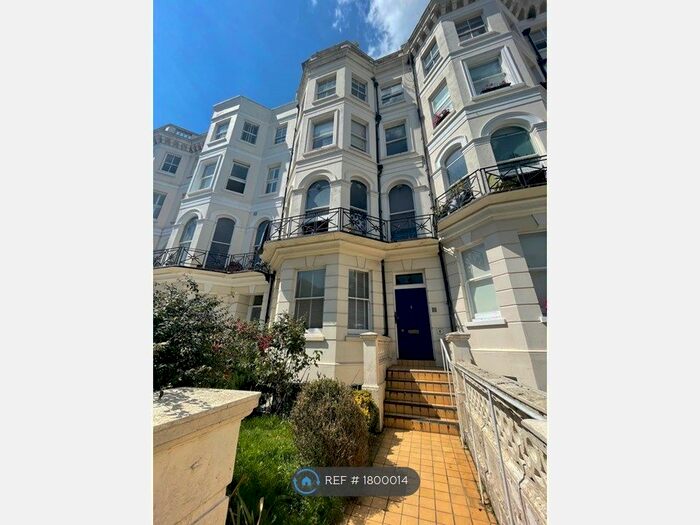 2 Bedroom Flat To Rent In Cambridge Road, Hove, BN3