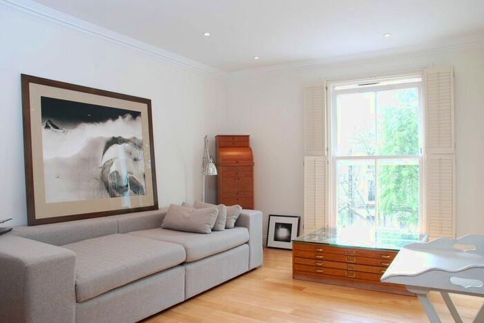 2 Bedroom Flat To Rent In Elsham Road, Holland Park, London, W14