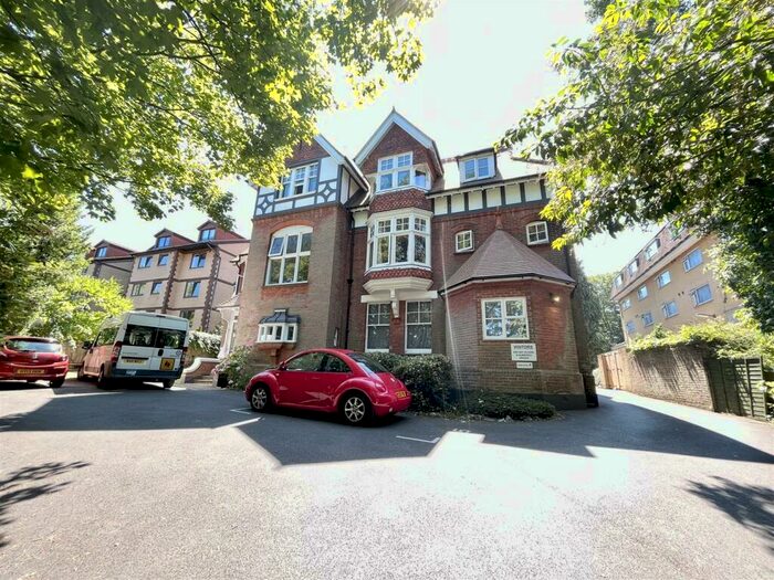 1 Bedroom Flat To Rent In Knyveton Road, Bournemouth, BH1