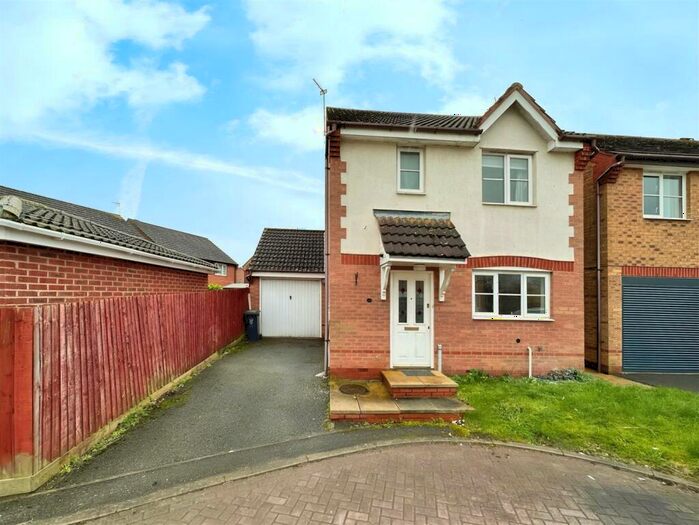 3 Bedroom Detached House To Rent In Stanier Drive, Leicester, LE4