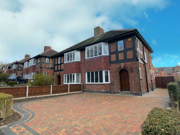 3 Bedroom Semi-Detached House To Rent In Broadway, Derby, DE22