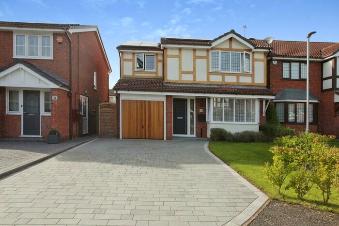 4 Bedroom Detached House For Sale In Flint Close, Atherstone, Warwickshire, CV9