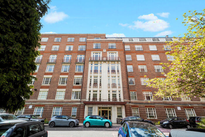 5 Bedroom Apartment To Rent In Eyre Court, - Finchley Road, London, NW8