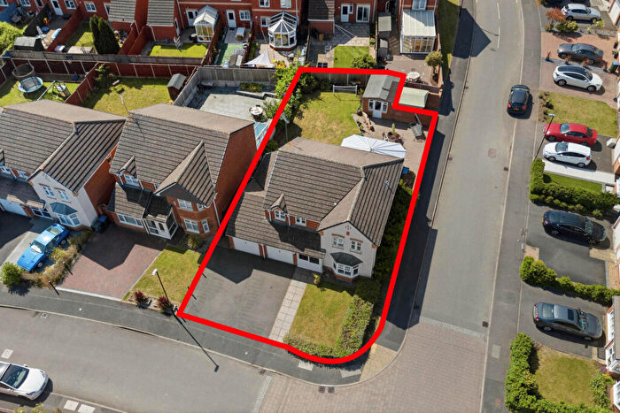 4 Bedroom Detached House For Sale In Chorley Way, Coventry, CV6