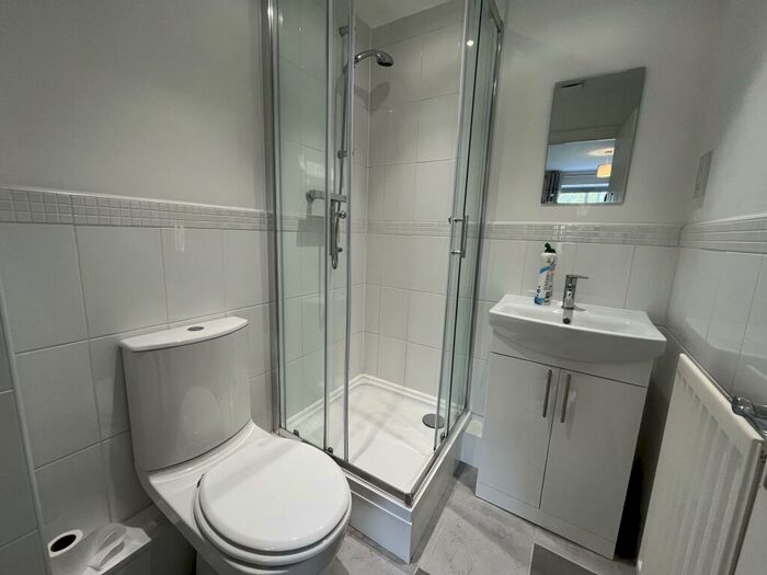 2 Bedroom Apartment To Rent In Stavely Way, Gamston, West Bridgford, NG2