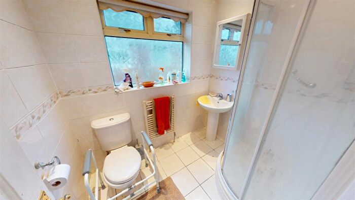 2 Bedroom Semi-Detached Bungalow For Sale In Fairhaven Road, Southport, PR9