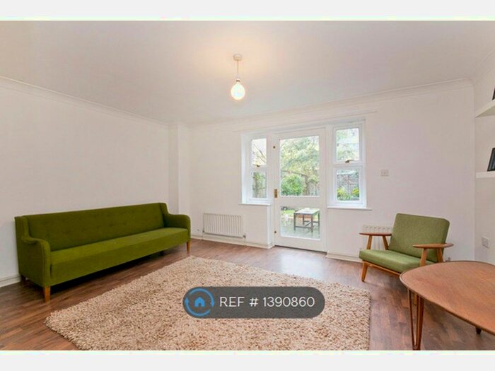 3 Bedroom Semi-Detached House To Rent In Celandine Drive, London, E8