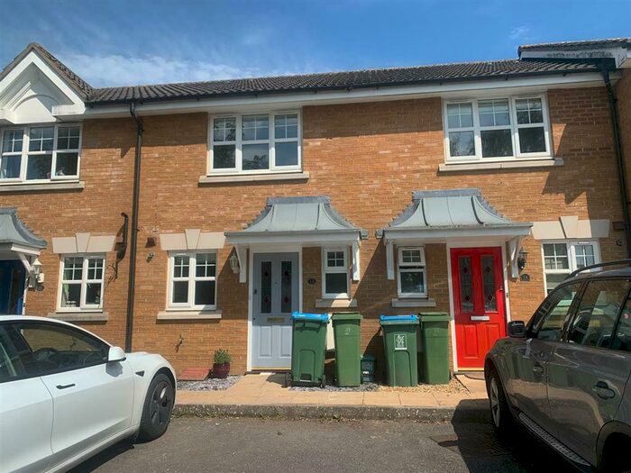 2 Bedroom House To Rent In Riley Close, Aylesbury, HP20