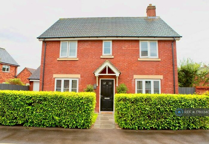 4 Bedroom Detached House To Rent In Beni Close, Cheltenham, GL51
