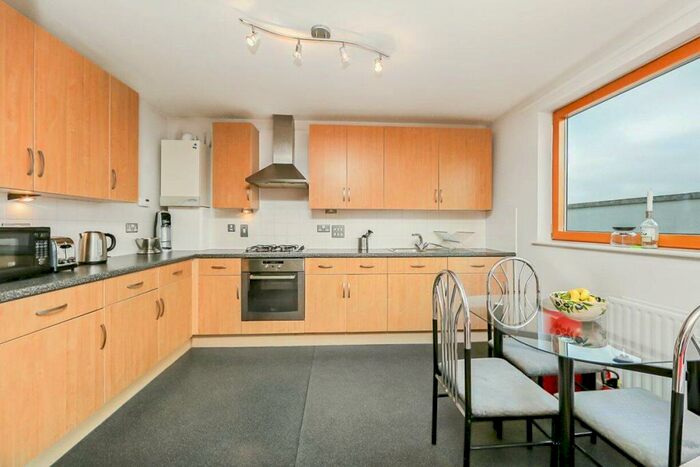 2 Bedroom Flat To Rent In Lauriston Apartments, Ambleside Close, Tottenham, N17