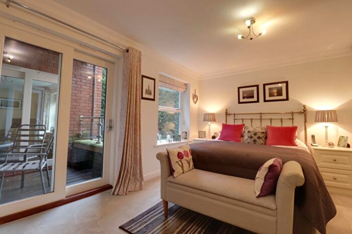 2 Bedroom Apartment To Rent In Oakover Grange, Walton, ST17