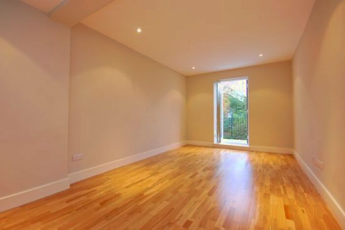 1 Bedroom Flat To Rent In Skardu Road, Cricklewood, NW2