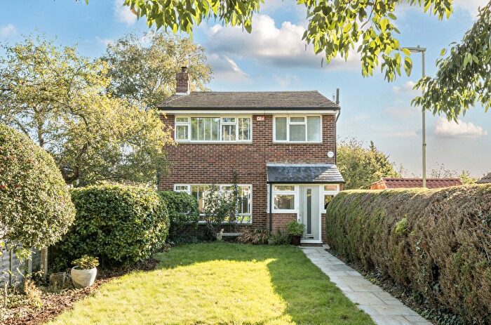 3 Bedroom Detached House For Sale In Hollybank Lane, Emsworth, PO10