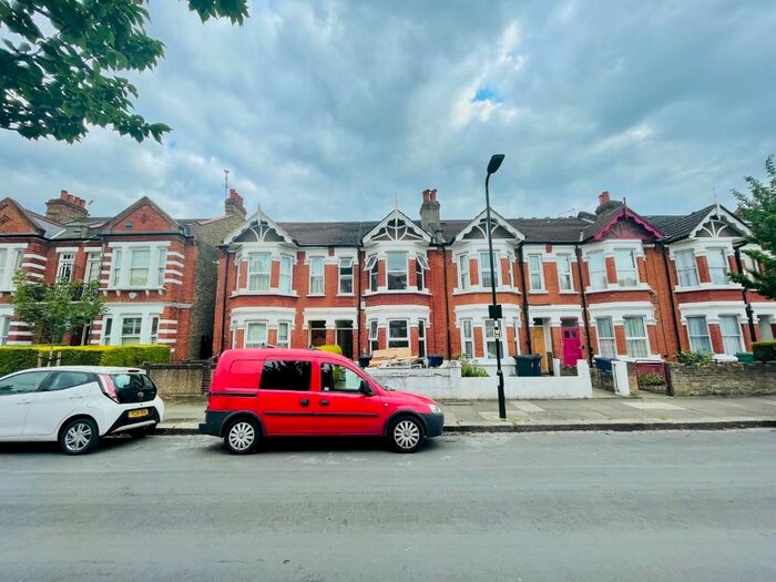 3 Bedroom Terraced House To Rent In Drayton Avenue, London, W13