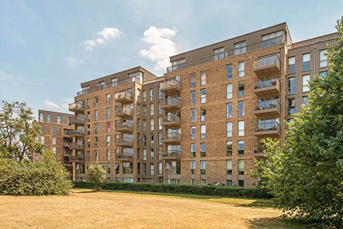 1 Bedroom Flat For Sale In Adenmore Road, Catford, SE6
