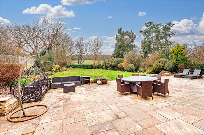 5 Bedroom Detached House For Sale In Newlands Avenue, Radlett, Hertfordshire, WD7