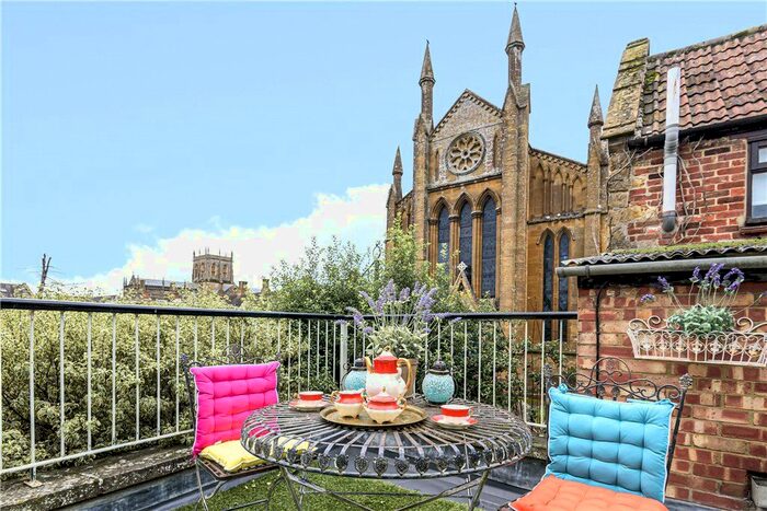 2 Bedroom Flat To Rent In Cheap Street, Sherborne, DT9