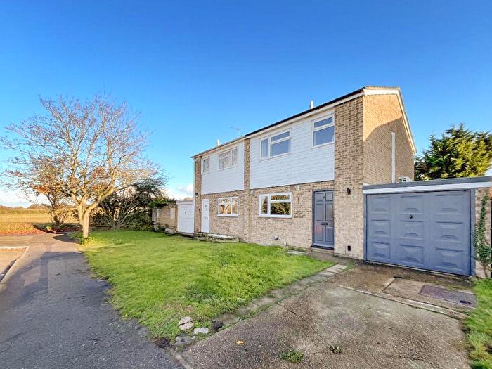 3 Bedroom Semi Detached House For Sale In Holbourn Close, Herne Bay, CT6