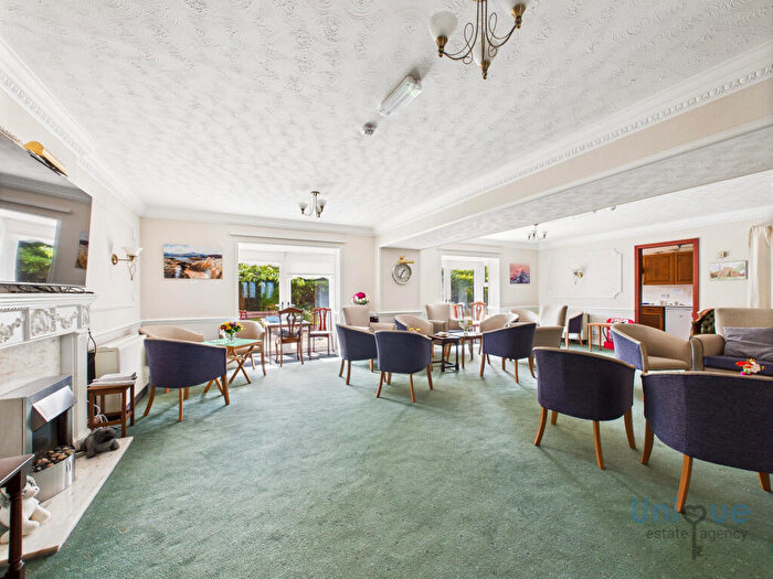 1 Bedroom Apartment For Sale In Oxford Court, Oxford Road, Lytham St. Annes, FY8