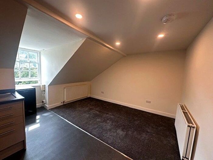 1 Bedroom Flat To Rent In Attic Flat, Holylee, Walkerburn, EH43