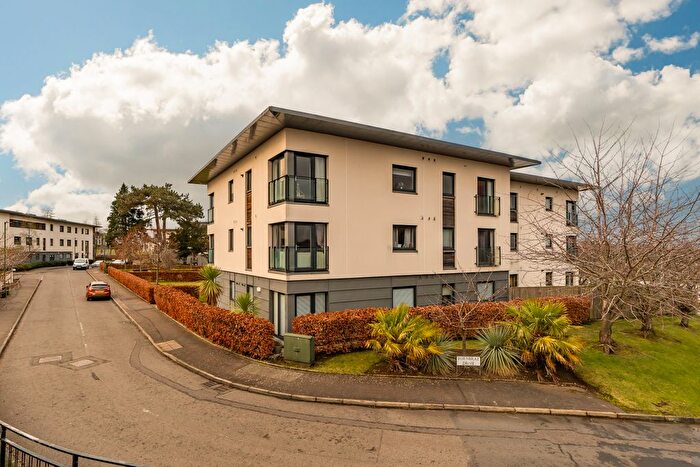 2 Bedroom Flat For Sale In / Burnbrae Drive, Edinburgh, EH12