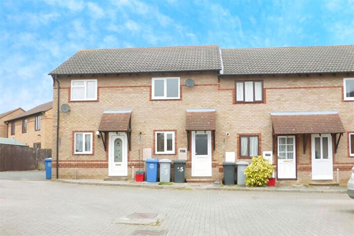 2 Bedroom Terraced House To Rent In Wilton Road, Kettering, Northants, NN15