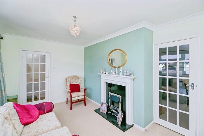 4 Bedroom Semi-Detached Bungalow For Sale In Ceri Avenue, Rhoose, Barry, CF62