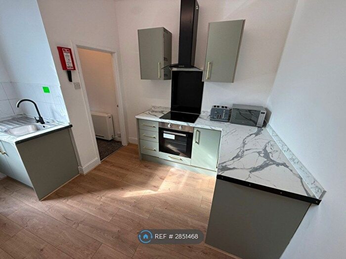 2 Bedroom Flat To Rent In Topping St, Blackpool, FY1