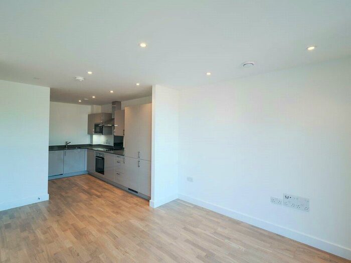 1 Bedroom Apartment To Rent In Burgess Springs, Chelmsford, CM1