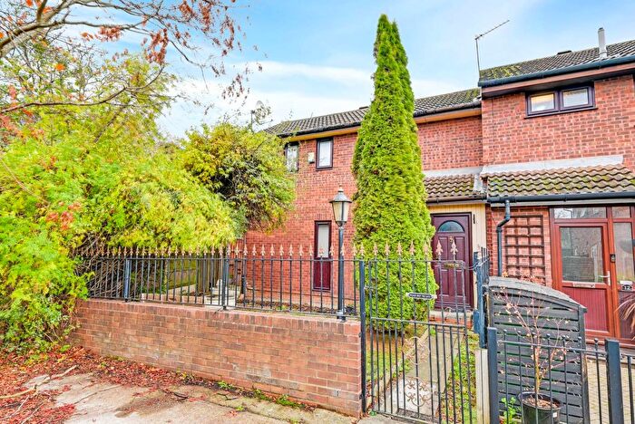 2 Bedroom End Terrace House For Sale In Fleetwood Close, Beckton, E16
